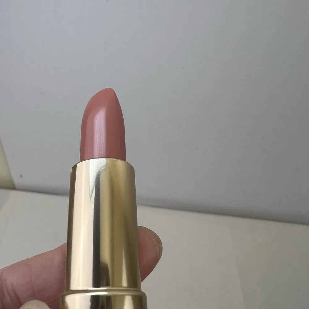 Estee Lauder Futurist Full Treatment Lipstick QUITE NUDE 11 SPF 15 RARE HTF